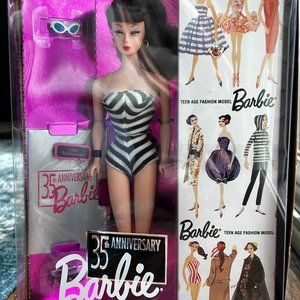 Barbie Mint Condition 1993 Brunette 35th Special Anniversary Edition, New in box